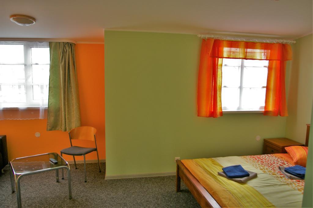 Kagu Hostel Voru Exterior photo